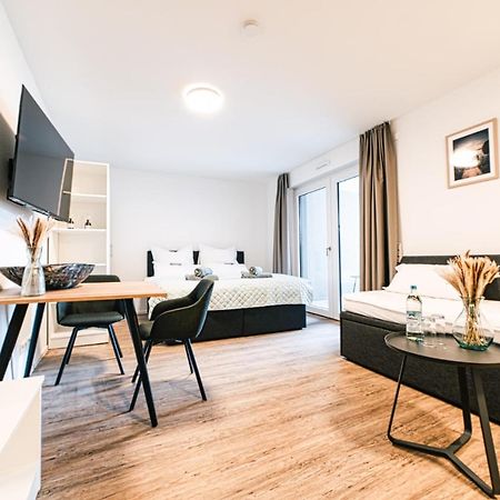 Zentrahome - Zentral Outlet Business Smarttv Balkon Metzingen  Eksteriør billede